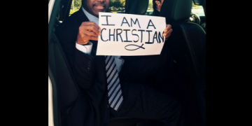 Ben Carson tweets '#IamaChristian' right after the Oregon shooting on October 2nd 2015.